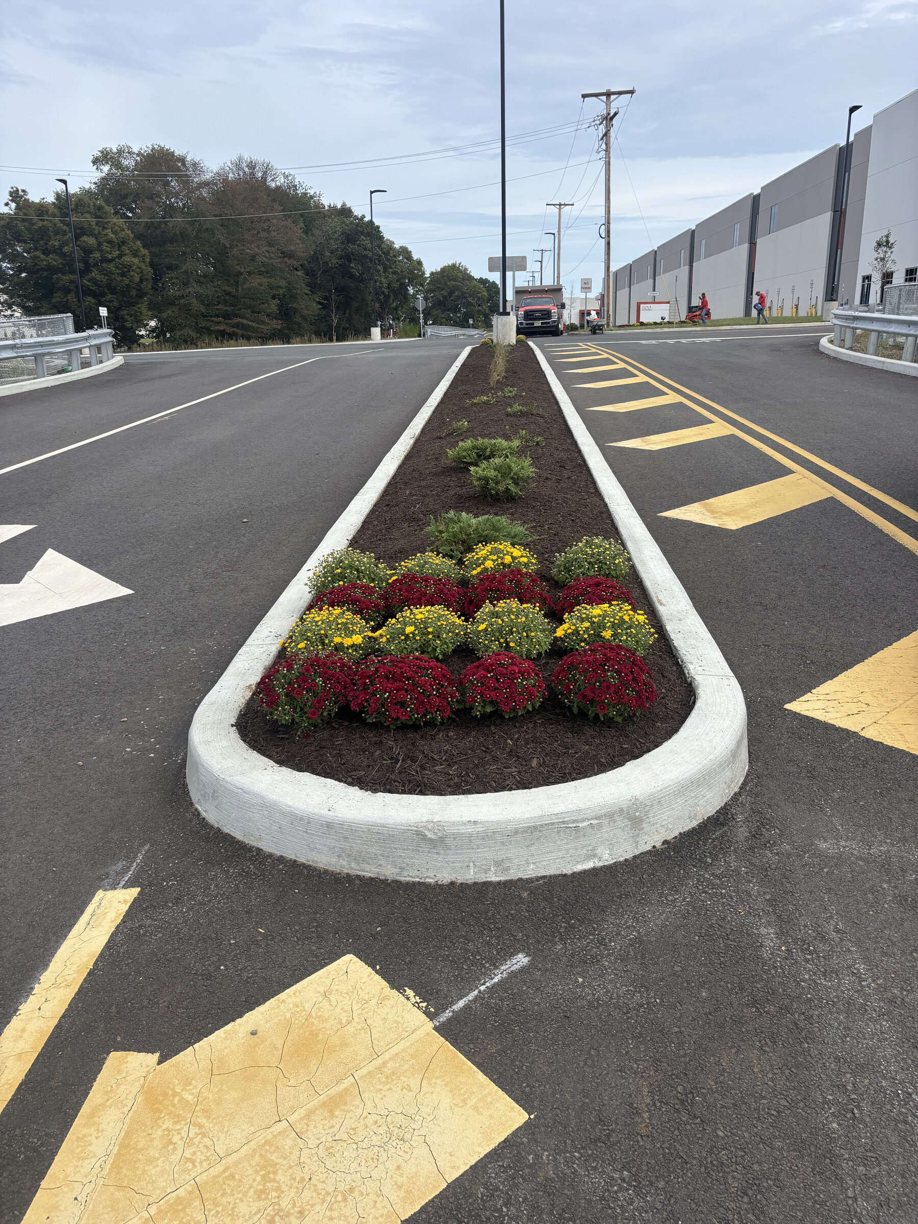 Maintenance work in Mercer County, NJ by New Dawn Landscaping.